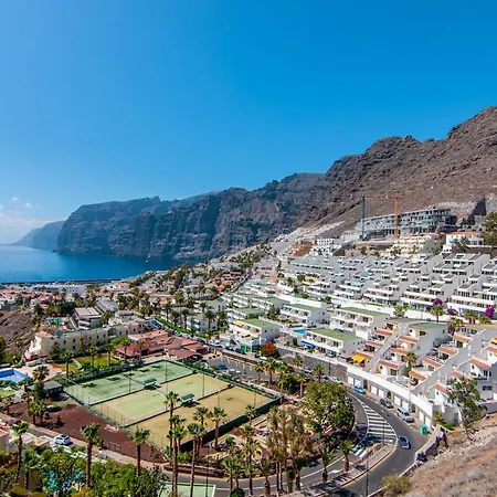 Luxury 2-bedroom Ocean View شقة